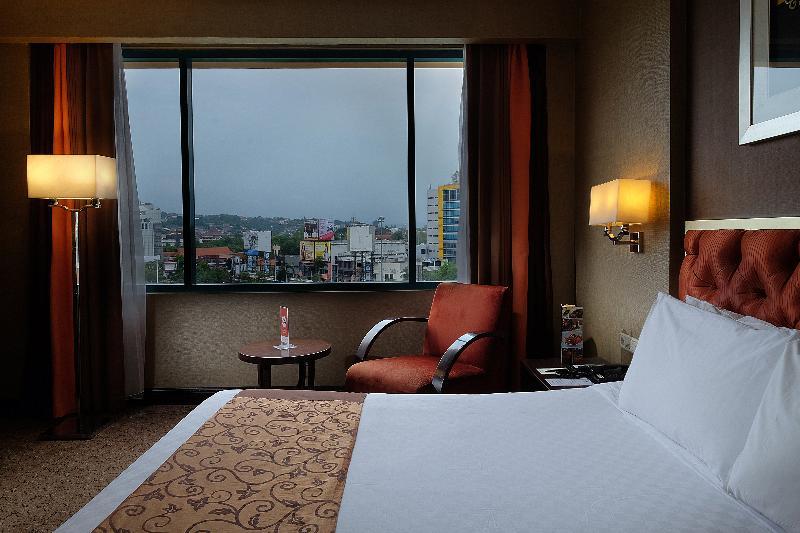 Hotel Ciputra Semarang Managed By Swiss-Belhotel International Kültér fotó